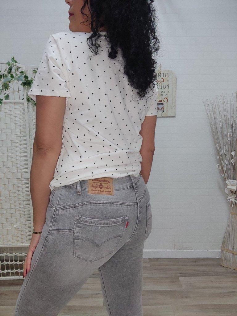 PANTALON GRIS NUEVO.