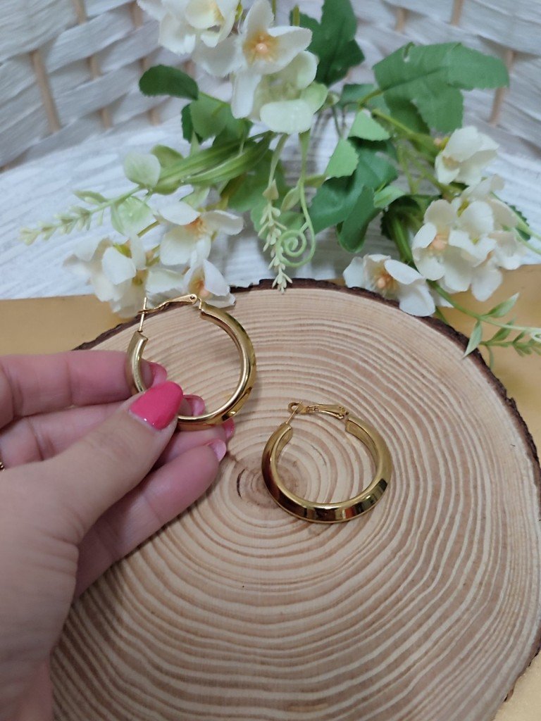 PENDIENTES GOLD.