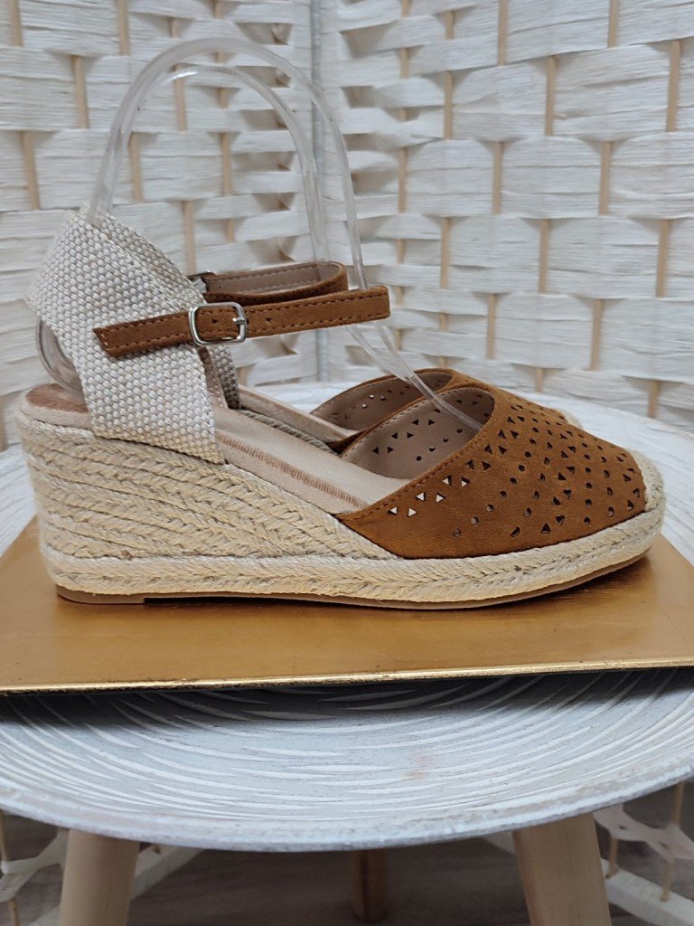 CUÑAS ESPARTO CONIL.