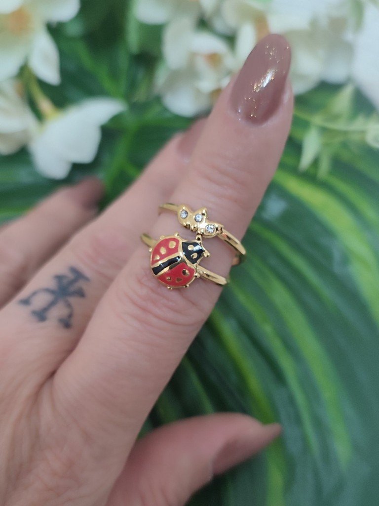 ANILLO MARIQUITAS.