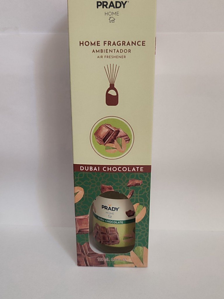 AMBIENTADOR MIKADO CHOCOLATE DUBAI.