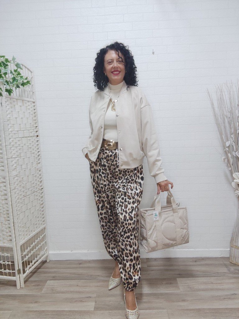 PANTALON BOMBACHO LEOPARDO.