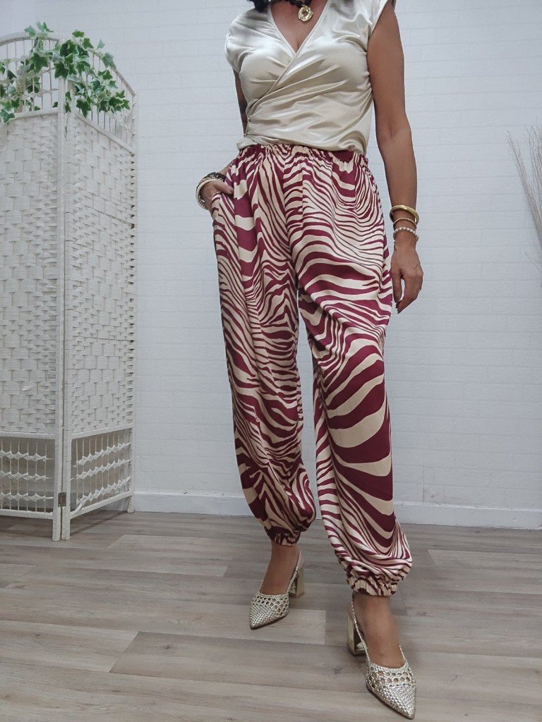 PANTALON BOMBACHO CEBRA.