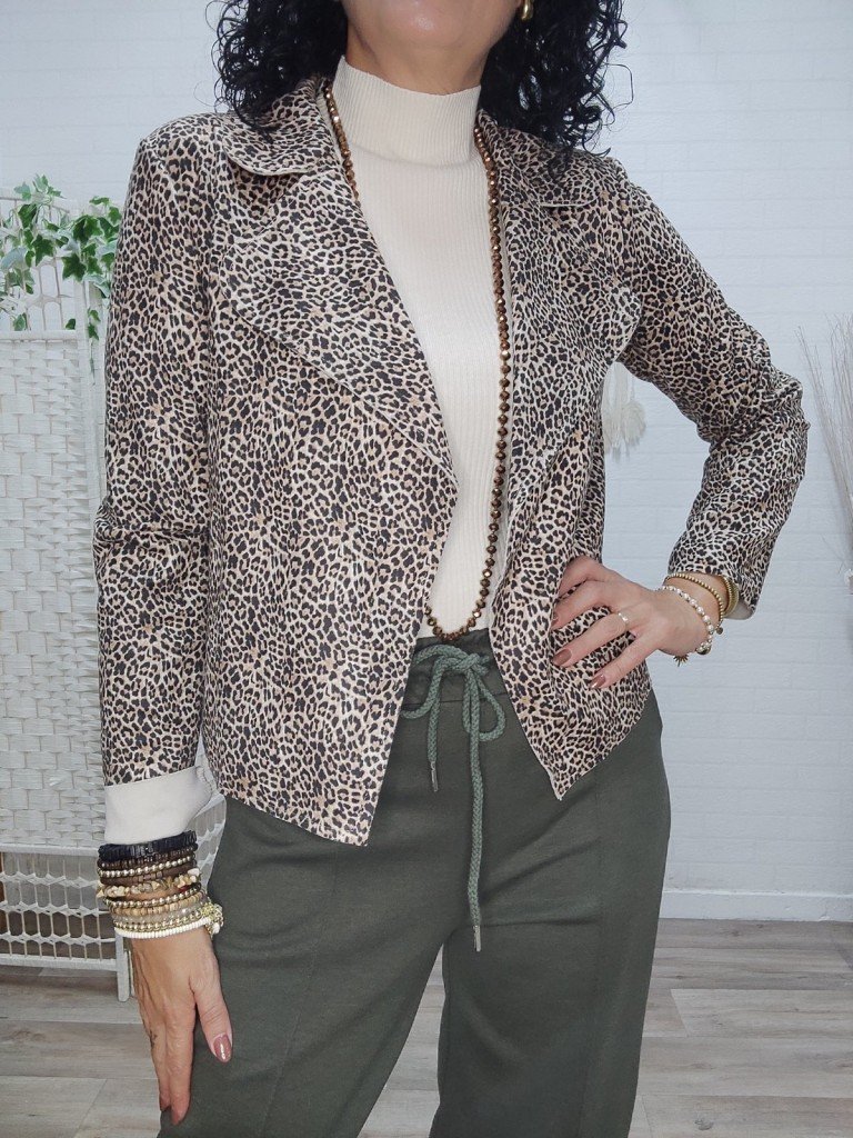 CHAQUETA GRANADA. 2