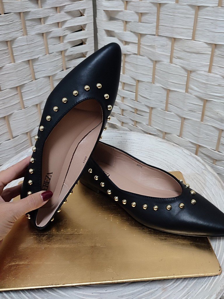 MANOLETINAS TACHUELAS.