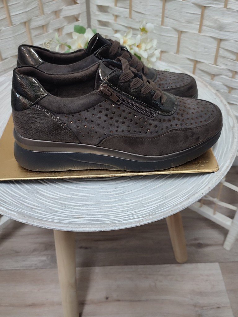 DEPORTIVAS MALTA MARRÓN.