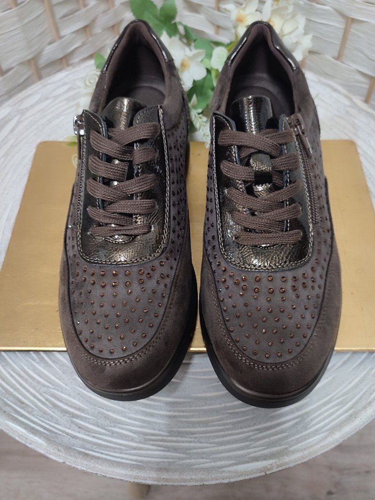 DEPORTIVAS MALTA MARRÓN.