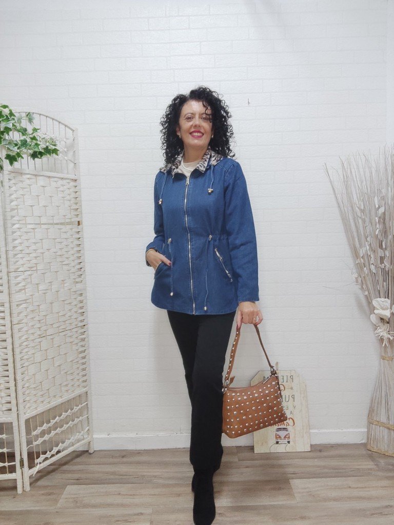 CHAQUETA REVERSIBLE VAQUERA.