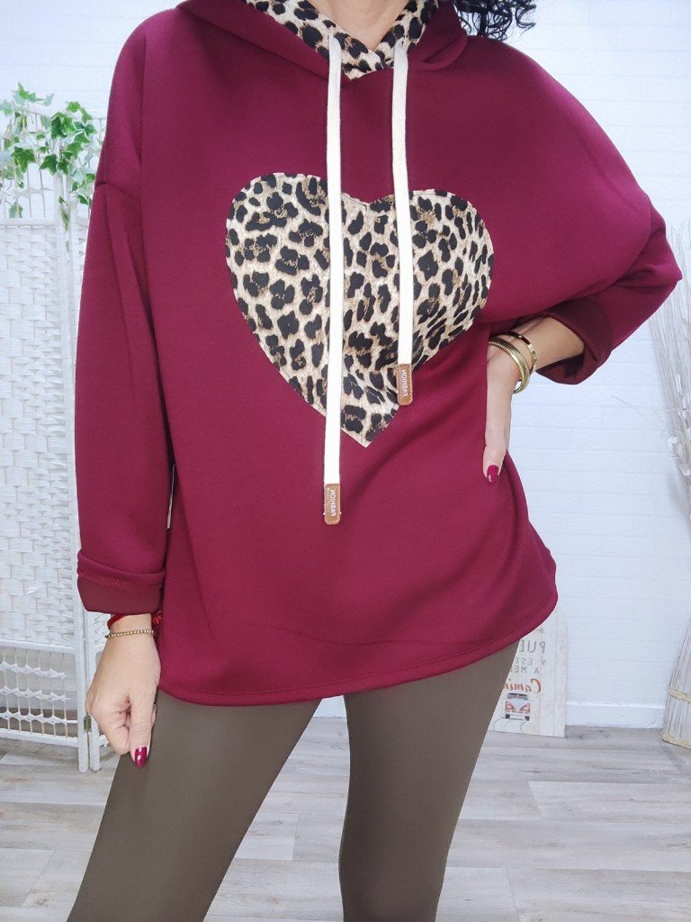 SUDADERA CORAZON LEO.