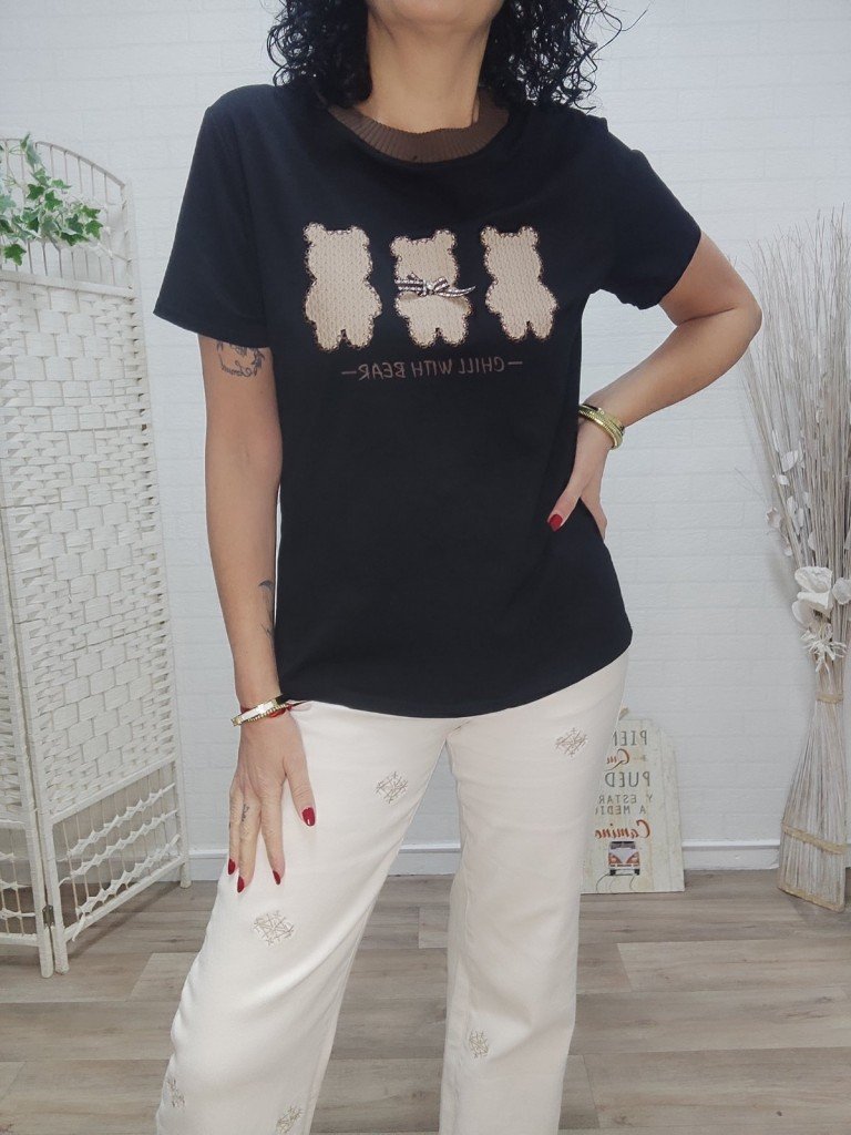 CAMISETA BEAR.