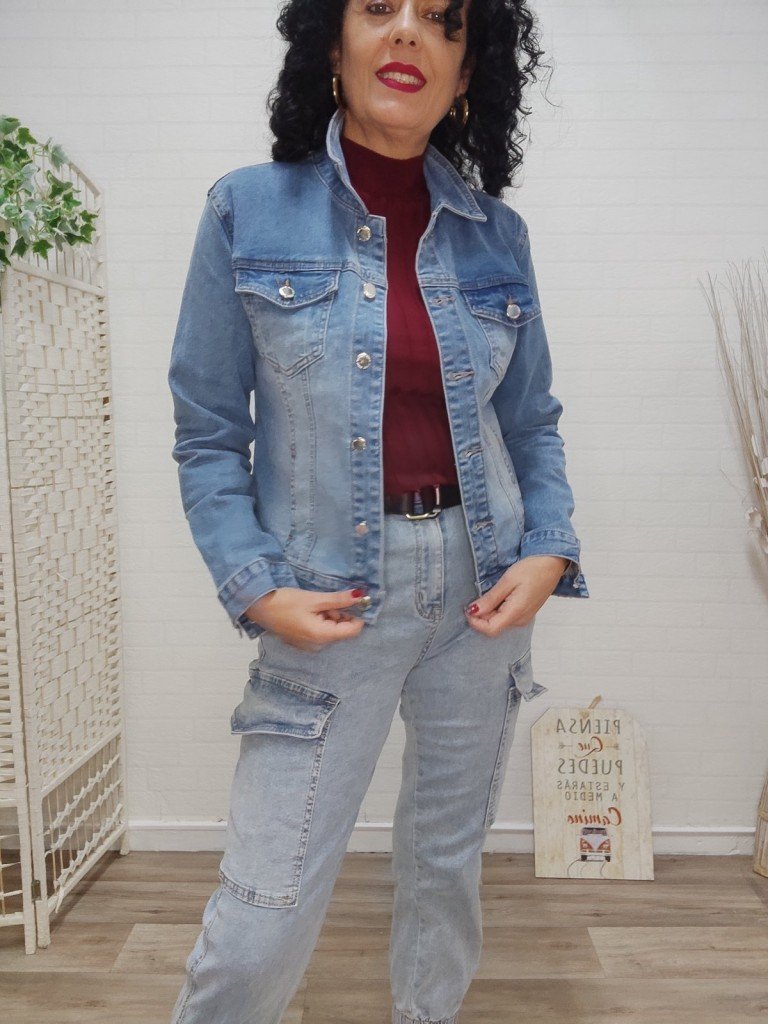 CHAQUETA VAQUERA BASICA.