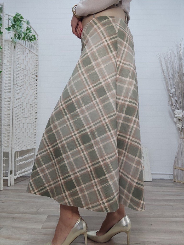 FALDA CÁCERES VERDE.