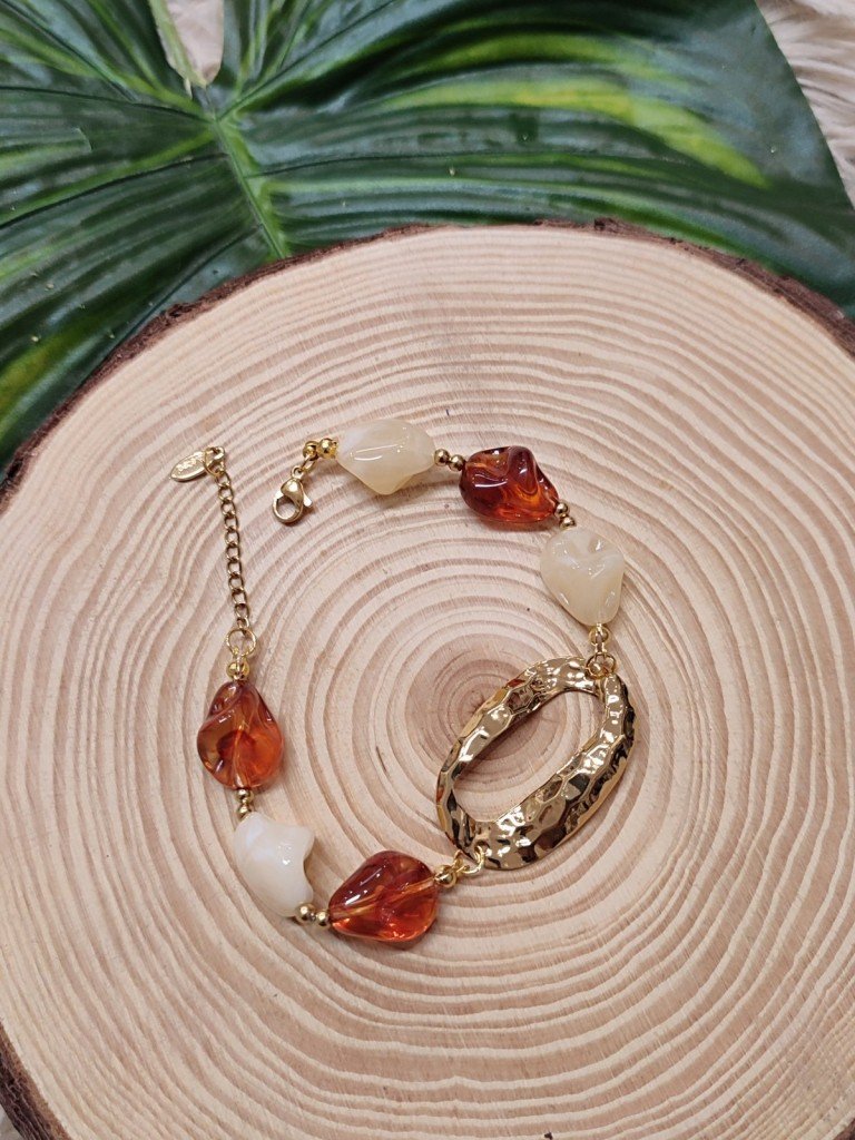 PULSERA MÓNICA MARRÓN.