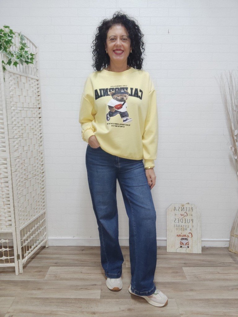 SUDADERA CALIFORNIA OSITO AMARILLA.