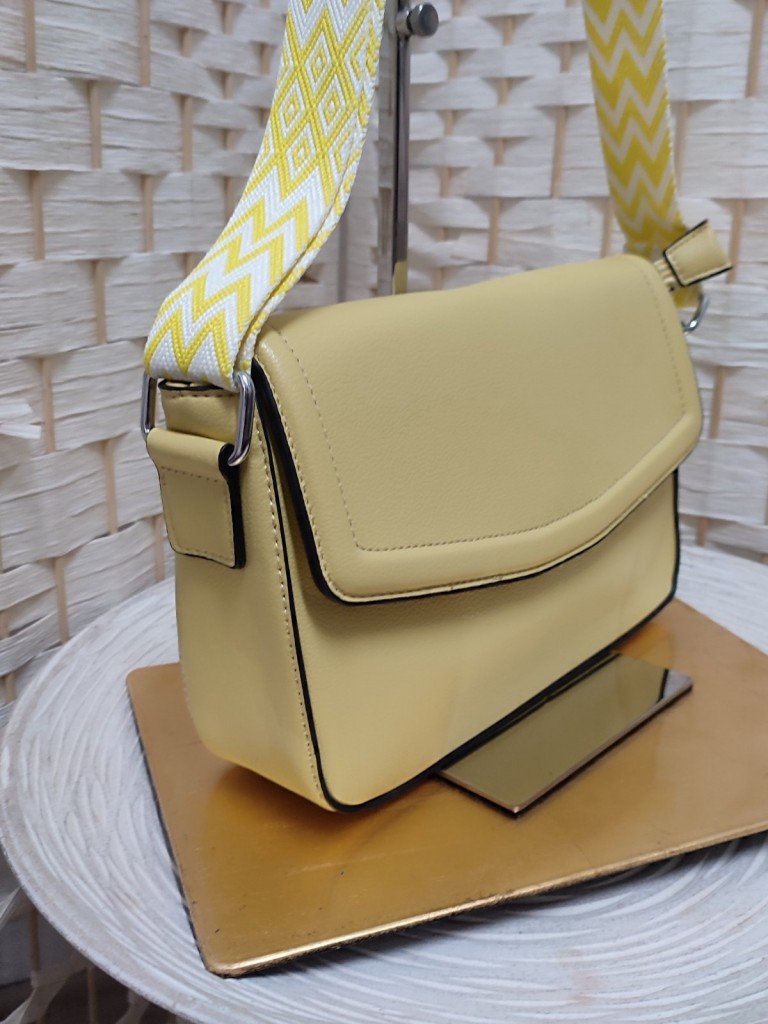 BOLSO CECILIA AMARILLO.