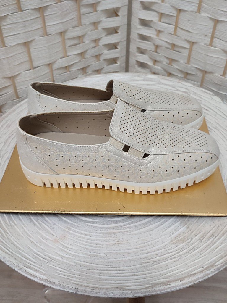 CALZADO CONFORTABLE.