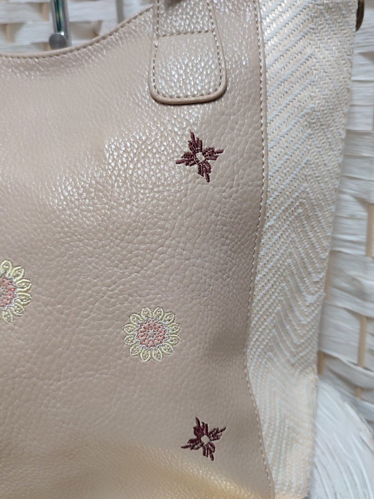 BOLSO CANDELA BEIGE.