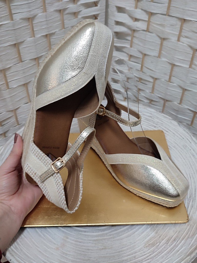 CUÑA MÁLAGA DORADA.