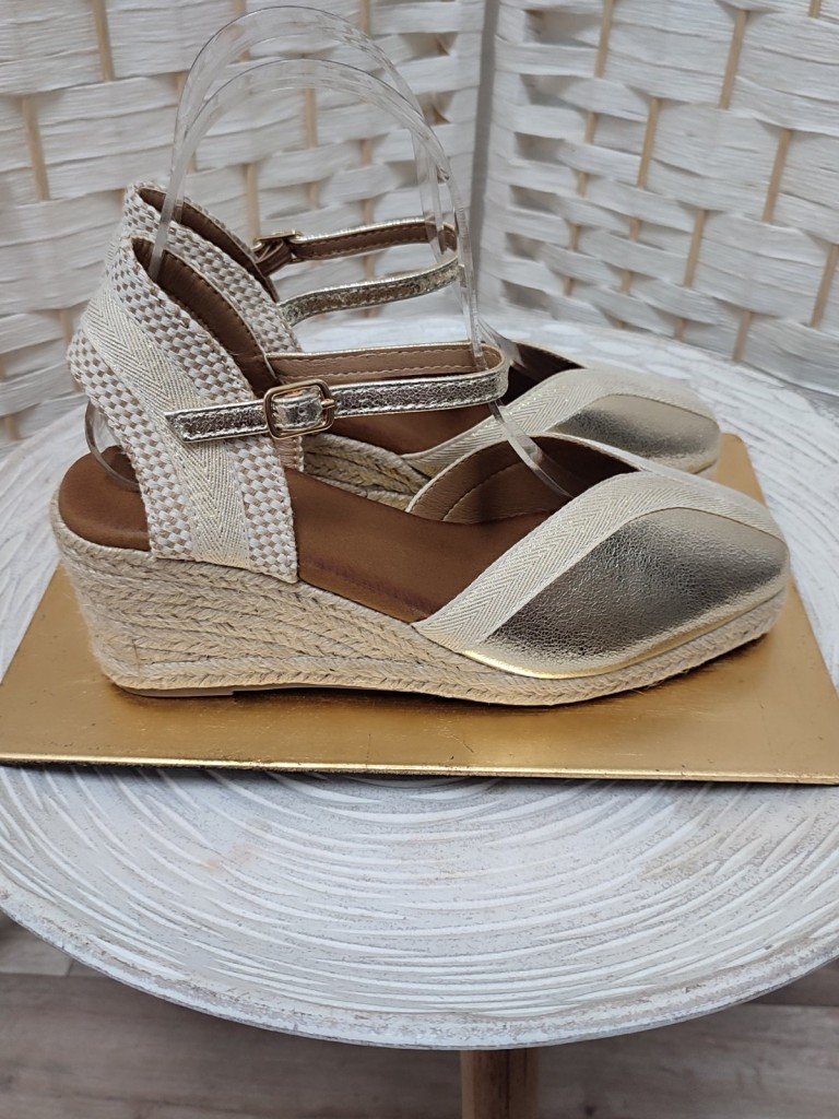 CUÑA MÁLAGA DORADA.