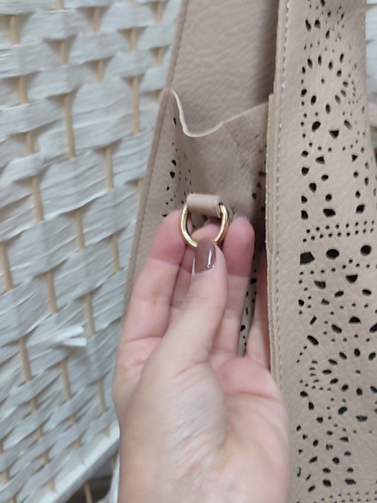 BOLSO MEME BEIGE.