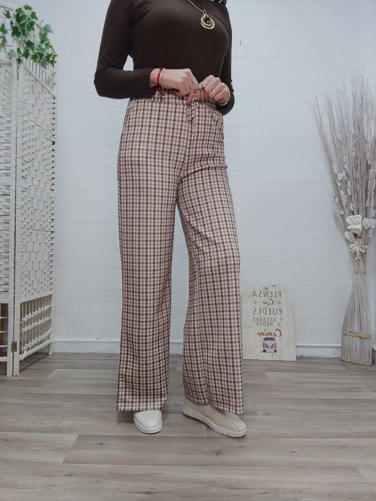 PANTALON GISELA MARRON.