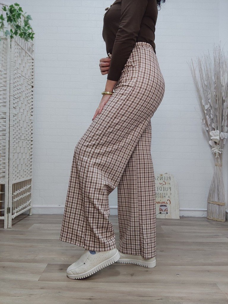PANTALON GISELA MARRON. 2