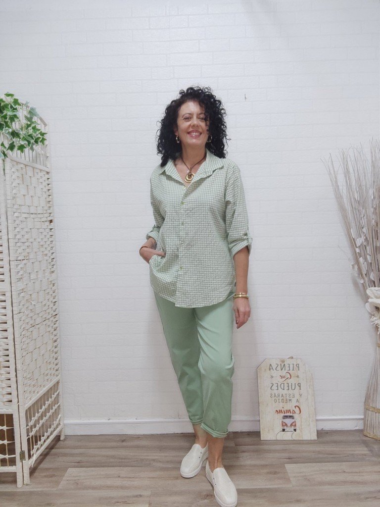 CAMISA VICHY VERDE. 2