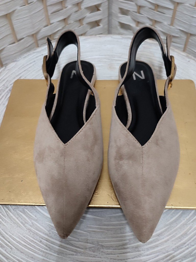 MANOLETINAS MARINA CAMEL. 2