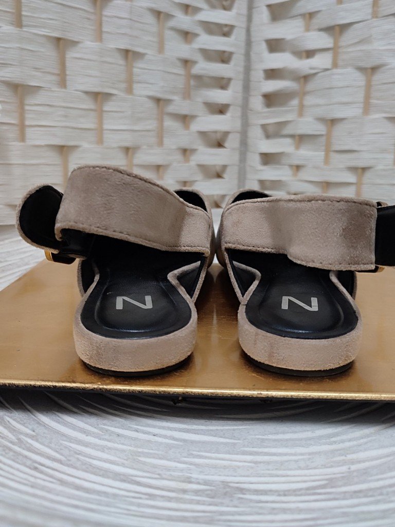 MANOLETINAS MARINA CAMEL.