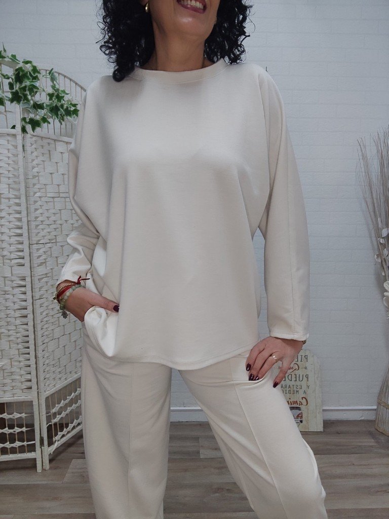 CONJUNTO ZARA BEIGE.