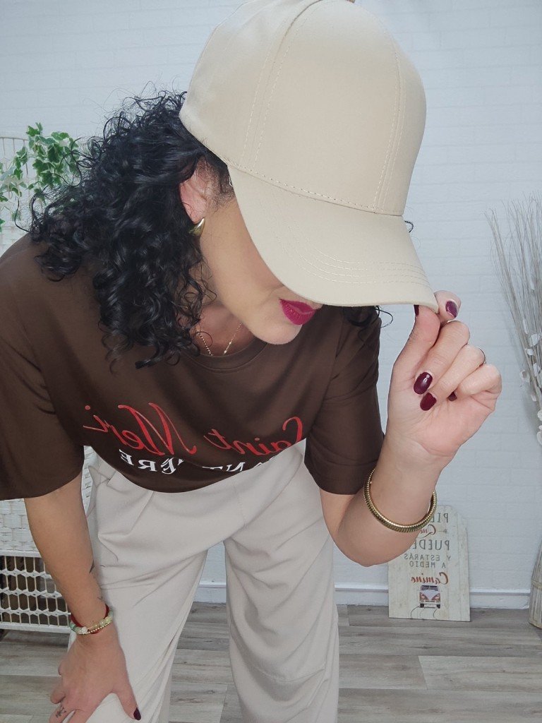 GORRA TEXTIL  REGULABLE.