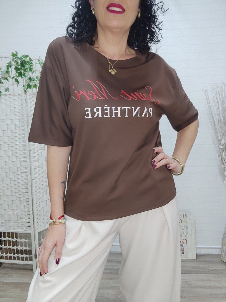 CAMISETA MERI MARRÓN. 2