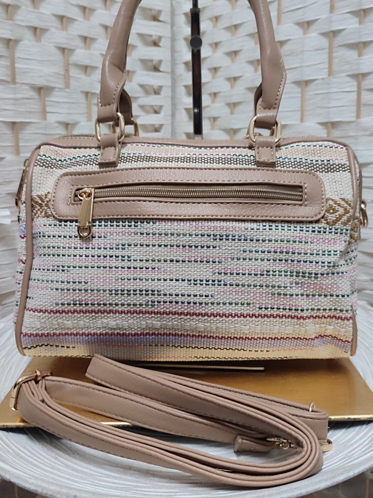 BOLSO CORAZÓN ROSA.