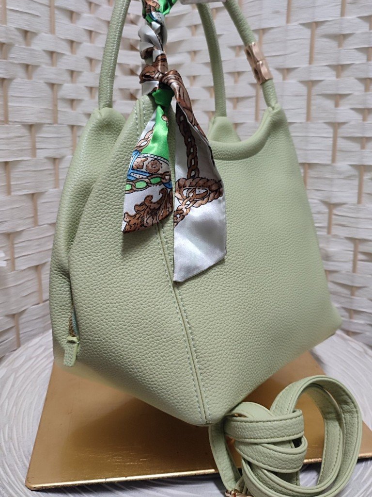 BOLSO PAÑUELO LIMA.