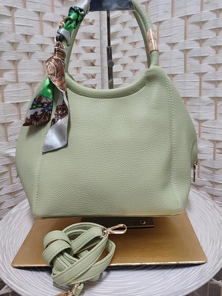 BOLSO PAÑUELO LIMA.