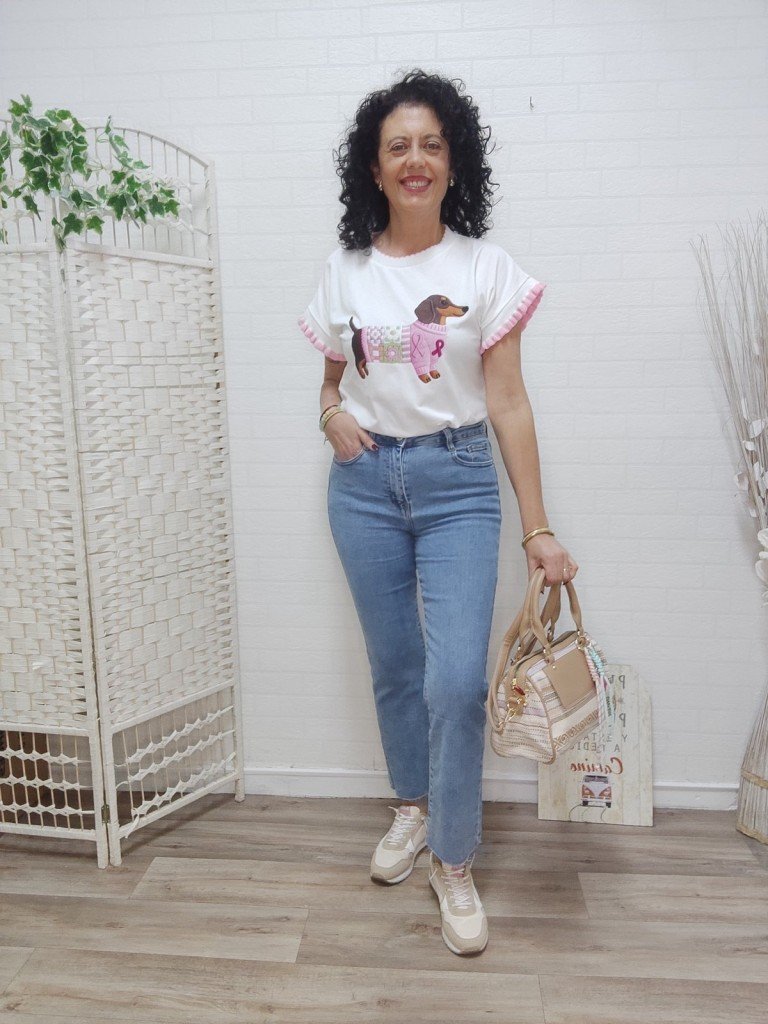 CAMISETA PERRITO AMARILLO.