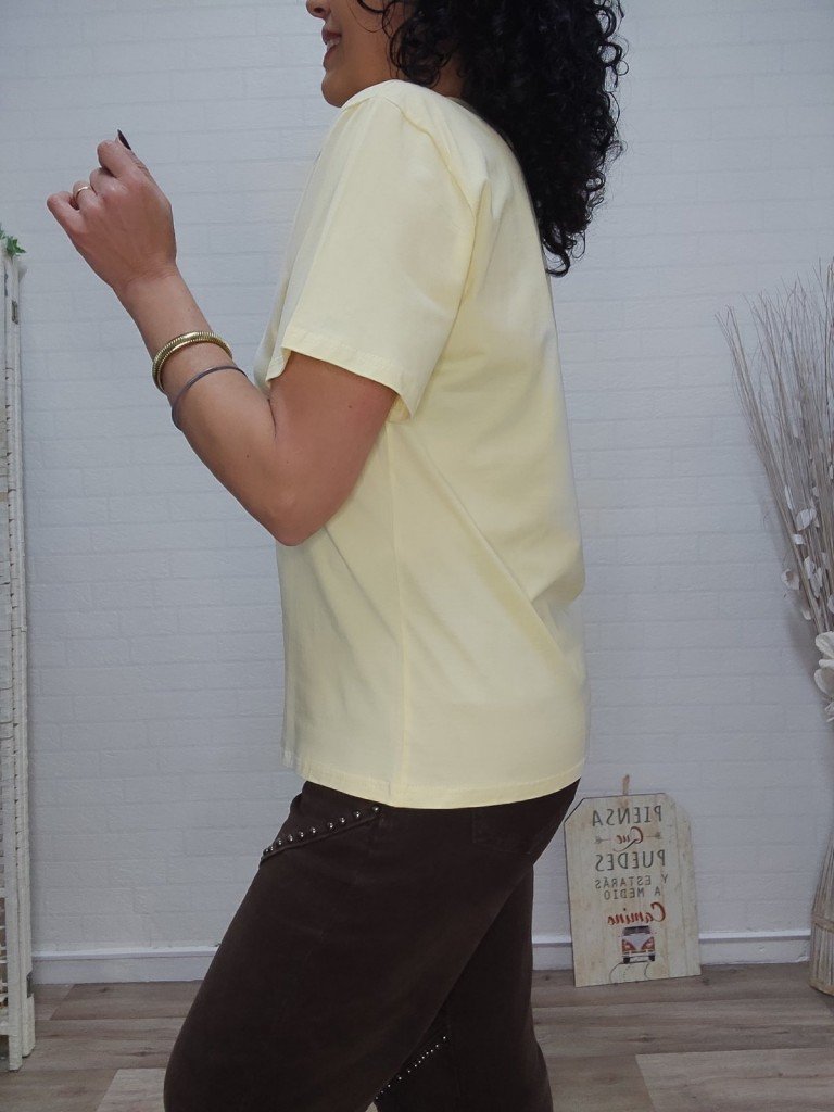 CAMISETA VERANO AMARILLA.