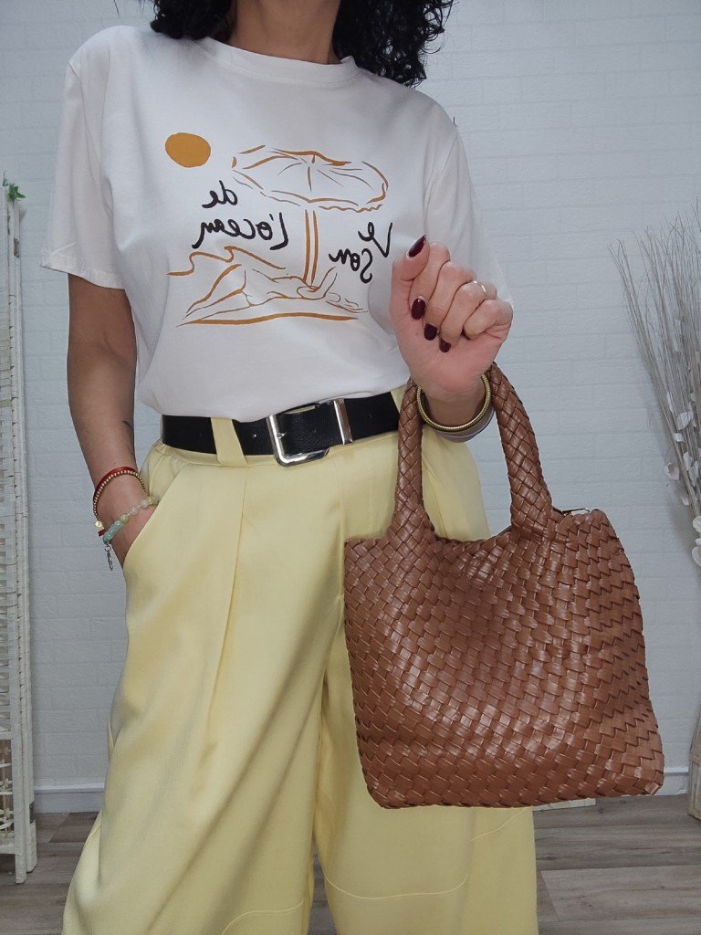 CAMISETA VERANO BLANCA.