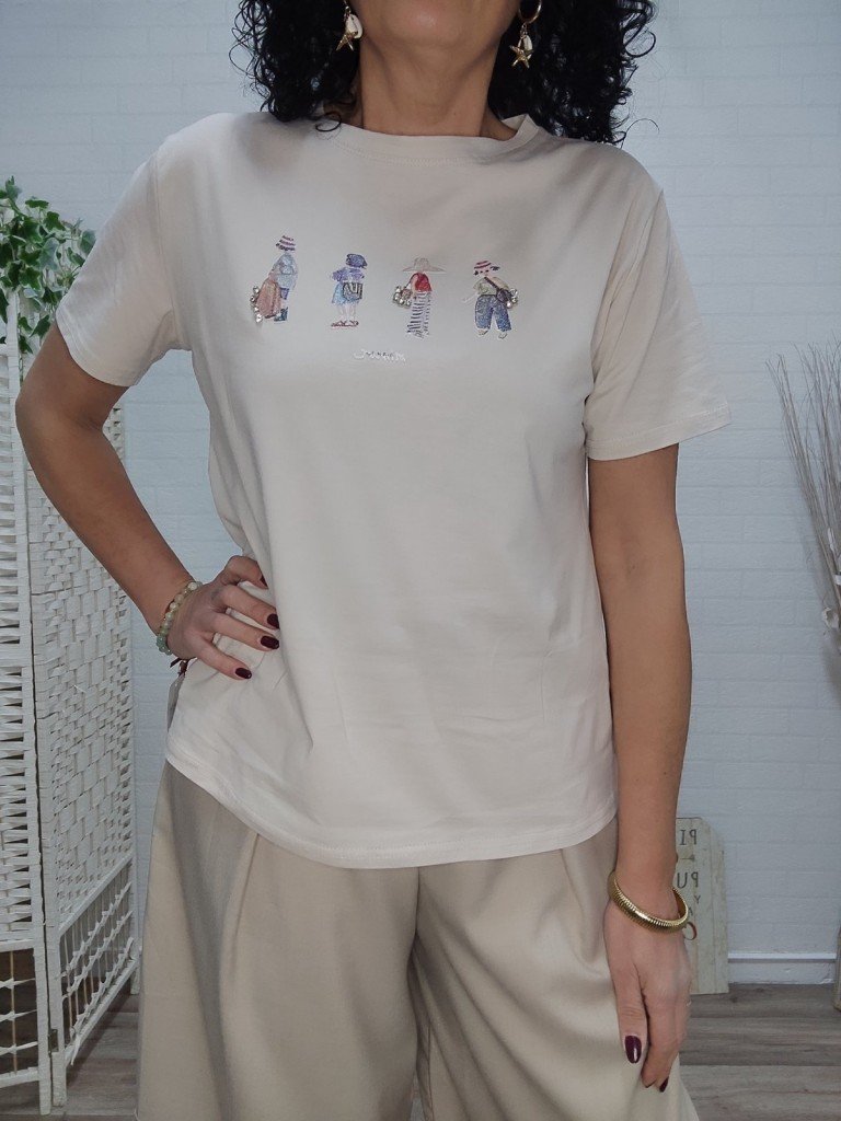 CAMISETA MUÑEQUITAS BEIGE. 2