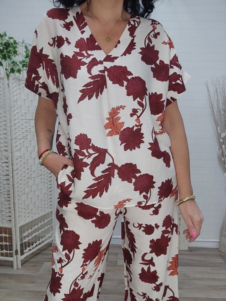 CONJUNTO TERESA BURDEOS.