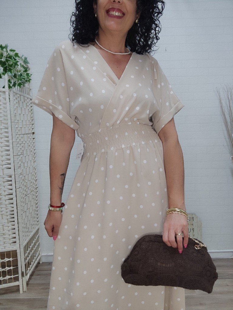 VESTIDO LUNARES BEIGE.