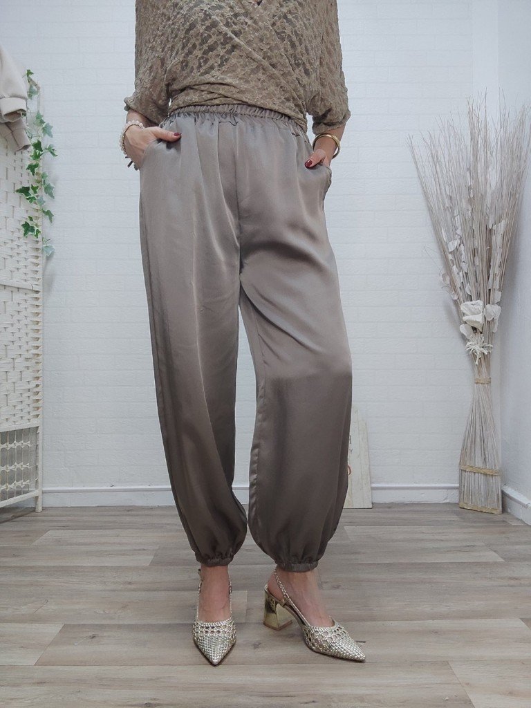 PANTALON VALENCIA SATINADO.