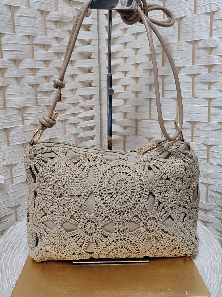 BOLSO CATRINA CAMEL.