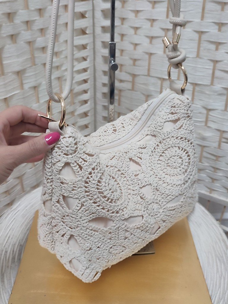 BOLSO CATRINA BEIGE. 2