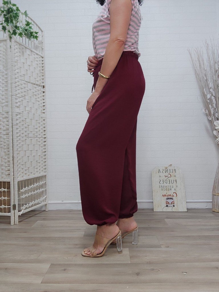 PANTALÓN BOMBACHO BURDEOS. 2