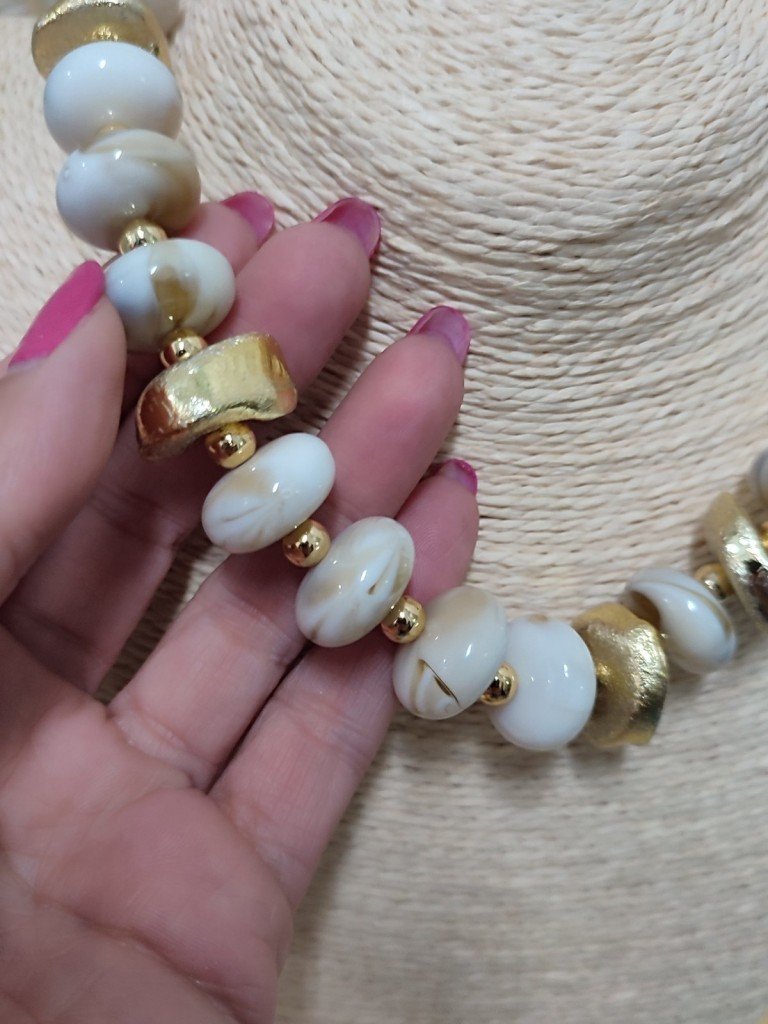 COLLAR PATRICIA BEIGE.