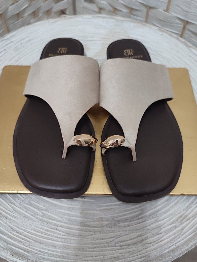 SANDALIA CONIL BEIGE. 2
