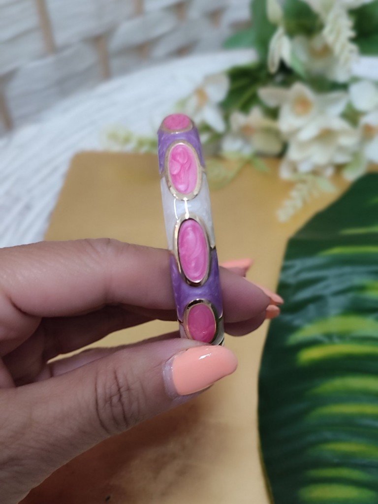 PULSERA YENI. 2