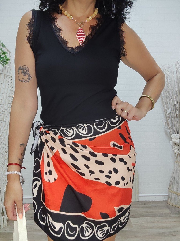 FALDA PAÑUELO NEGRA.