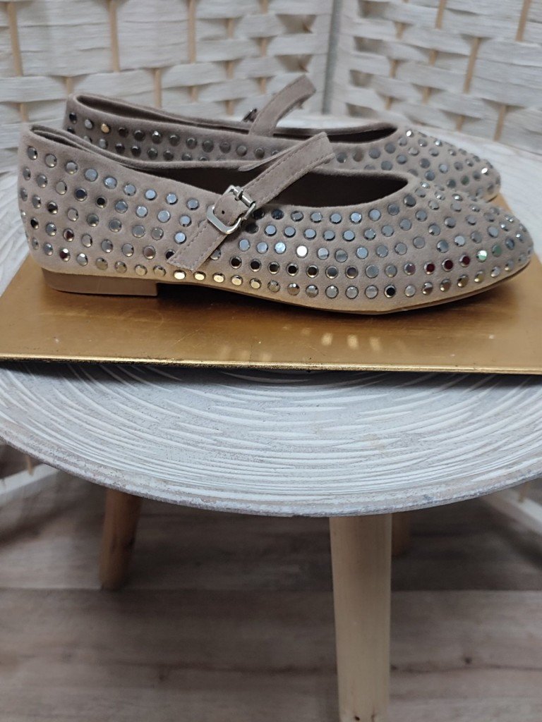 MANOLETINA ALMA BEIGE.